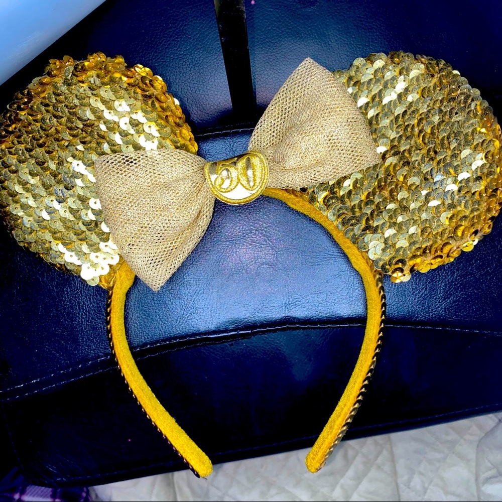 Disney Authentic Rare Vintage Minnie Mouse Ears